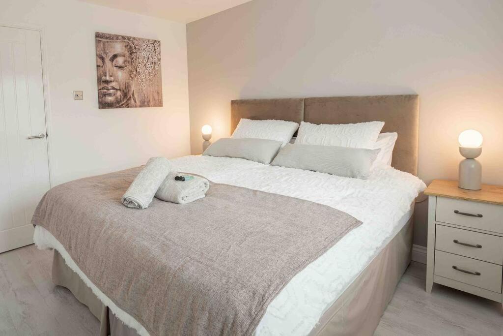 Marston Green Stunning Abode 5 Min From Nec & Bhx, Pets Allowed מראה חיצוני תמונה